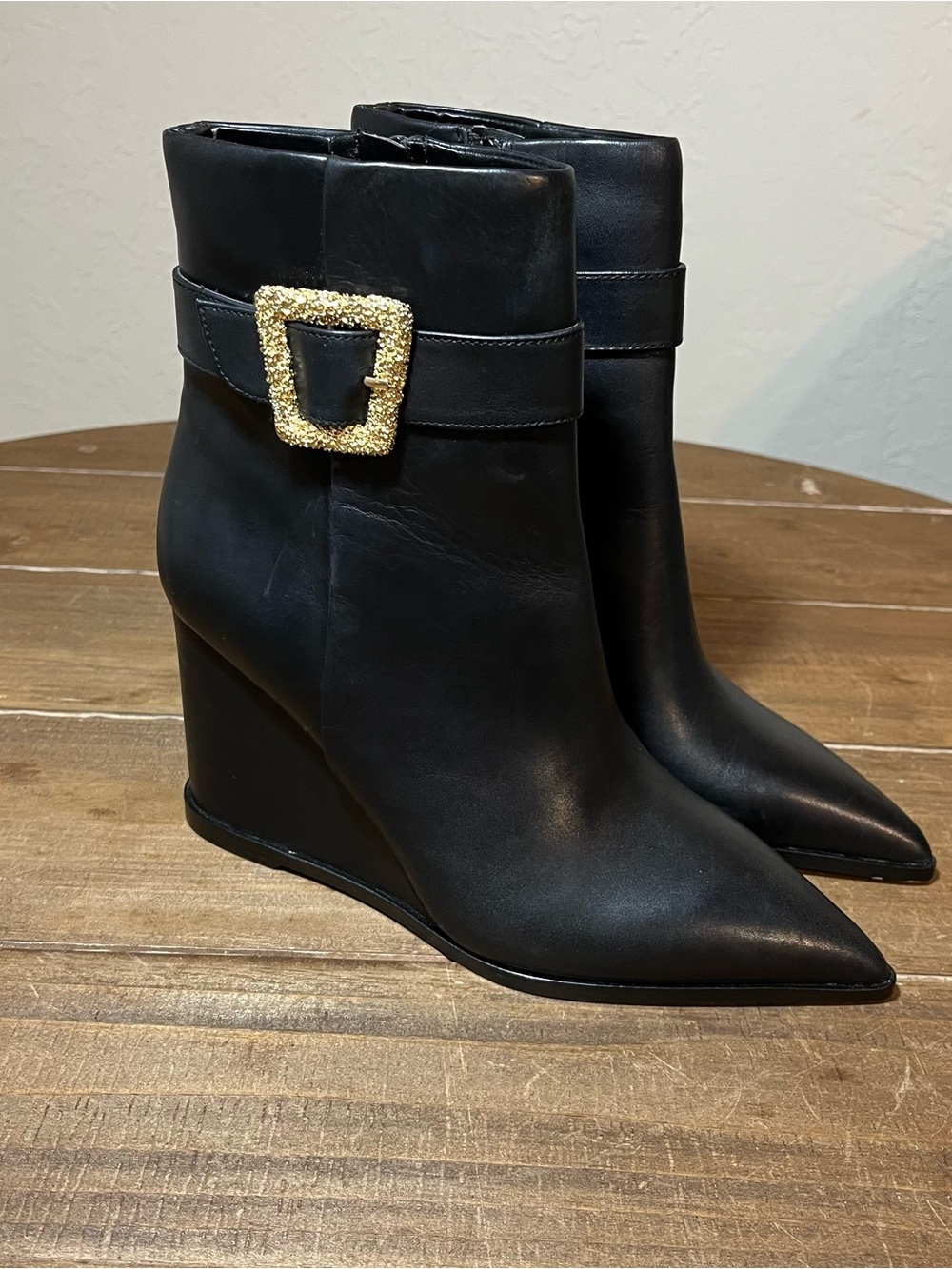 Sam Edelman Pointed Toe Booties Wedge Heel Size 7 medium width New.